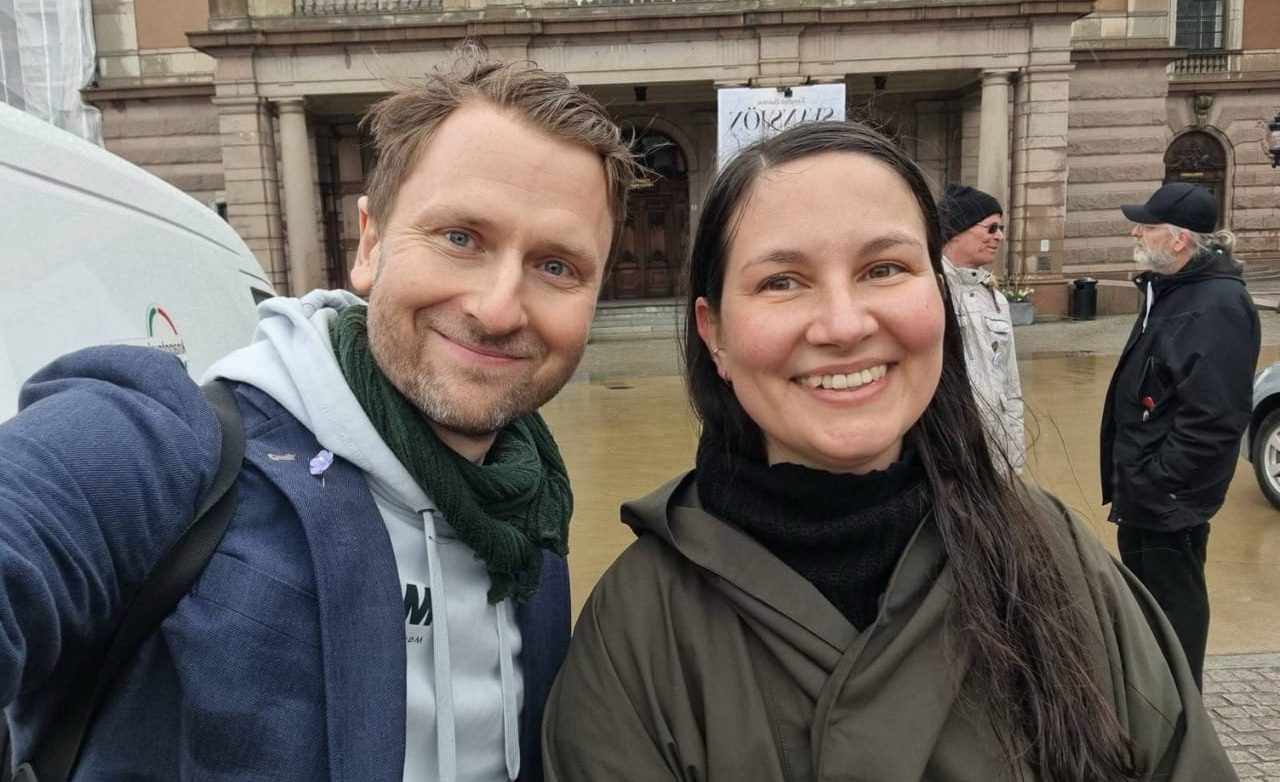 Andreas sidkvist och sophia keivanlog 14 april 2024, fredsmanifestationen stor