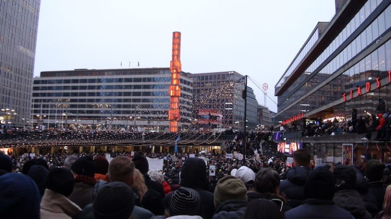 MoDs höjdpunkter från demon mot vaccinpass den 22 januari i Stockholm