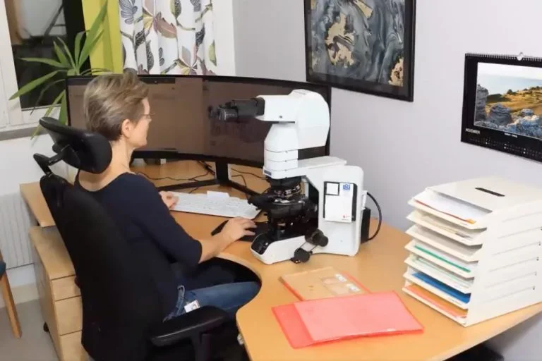 Överläkare larmar om explosiv ökning av cancer efter 💉 14 Överläkare larmar om explosiv ökning av cancer efter 💉