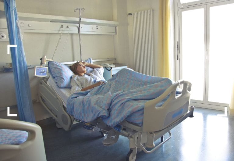 12 601 allvarliga biverkningar varav 425 dödsfall | Biverkningsrapporter avseende covidvaccin i Sverige tom 2 februari 2023