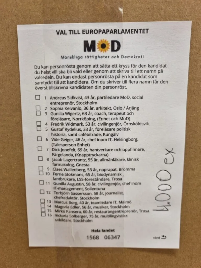 MoDs valsedlar har kommit! Anmäl dig här för att hjälpa till att sprida dem inför förtidsröstningen den 22 maj