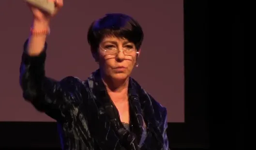 Upproret mot det tysta förtrycket: En uppmaning till handling och frihetskamp Christina Andersson