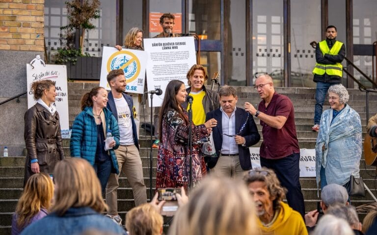 Torgmöte på Medborgarplatsen i Stockholm 17 maj kl 16.30-18.30